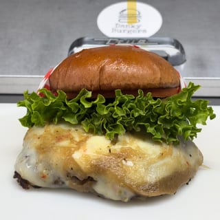 Veggie Burger (Impossible Patty)
